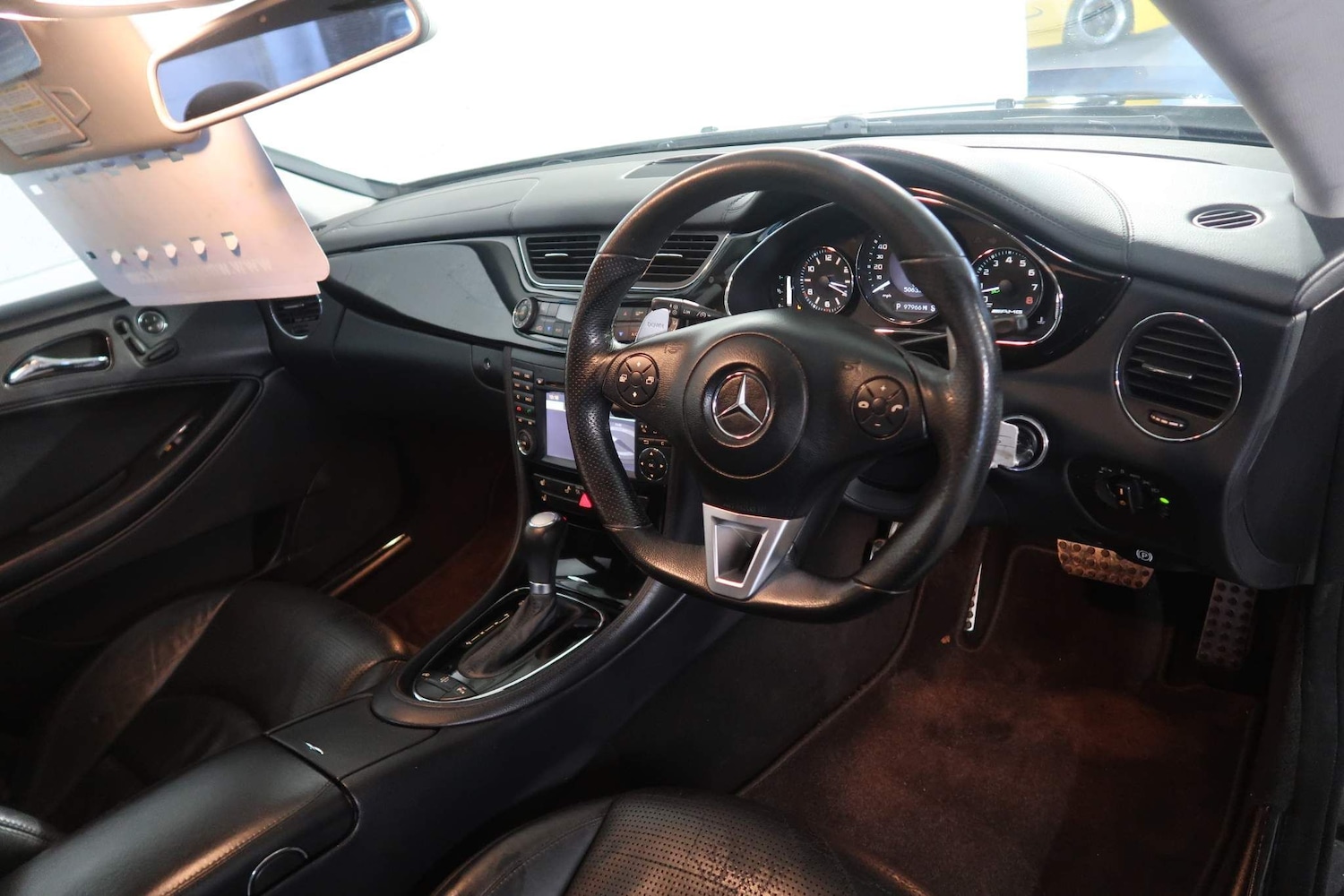 Used Mercedes-Benz CLS 2008 for sale - 76993531: Photo 8