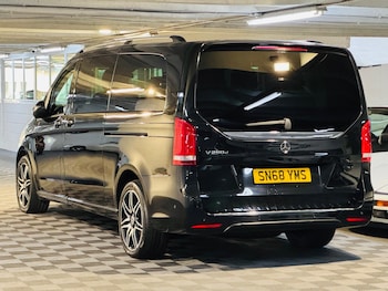 Used Mercedes-Benz V-Class 2018 for sale - 76913242: Photo