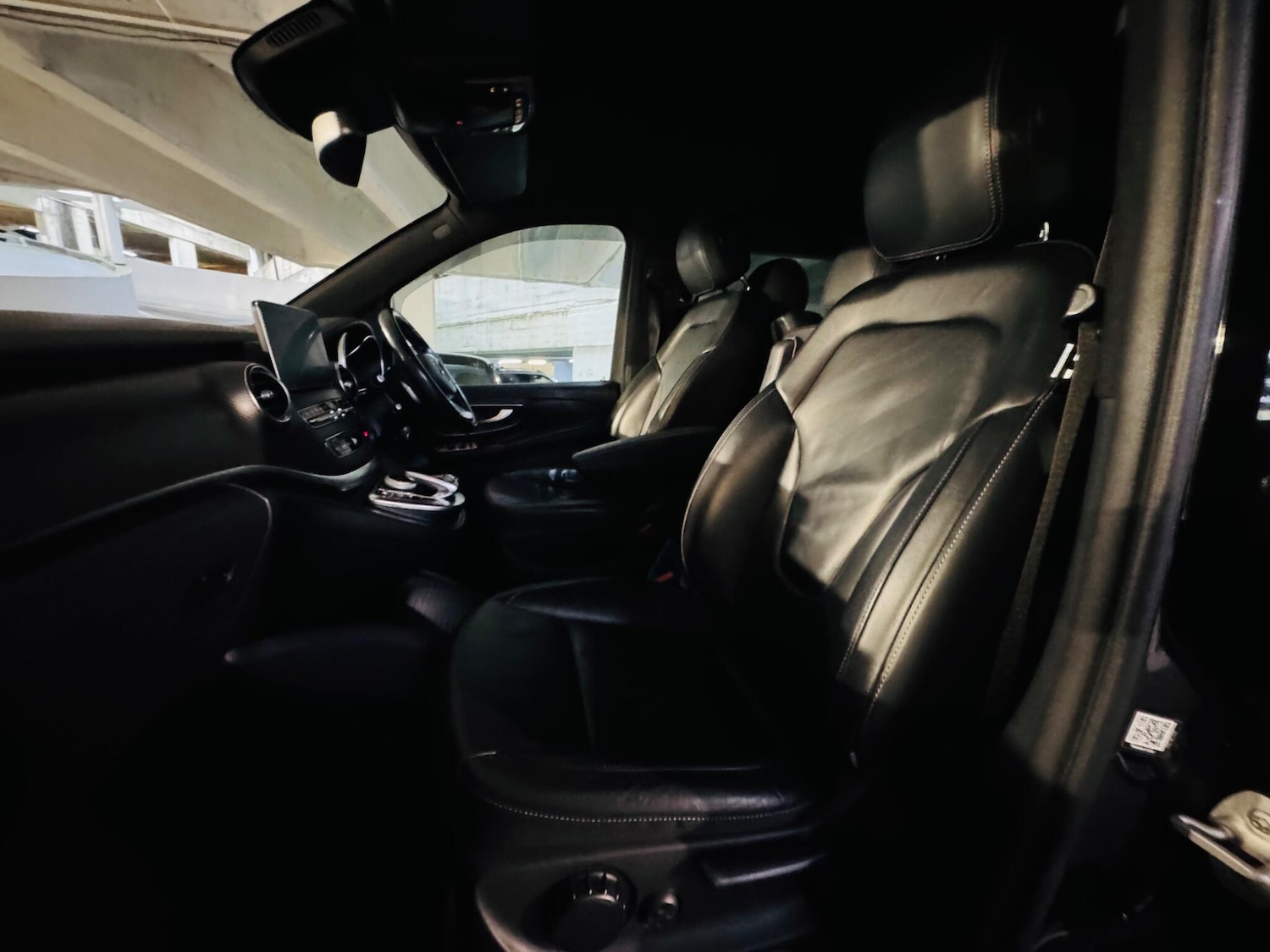 Used Mercedes-Benz V-Class 2018 for sale - 76913242: Photo 9