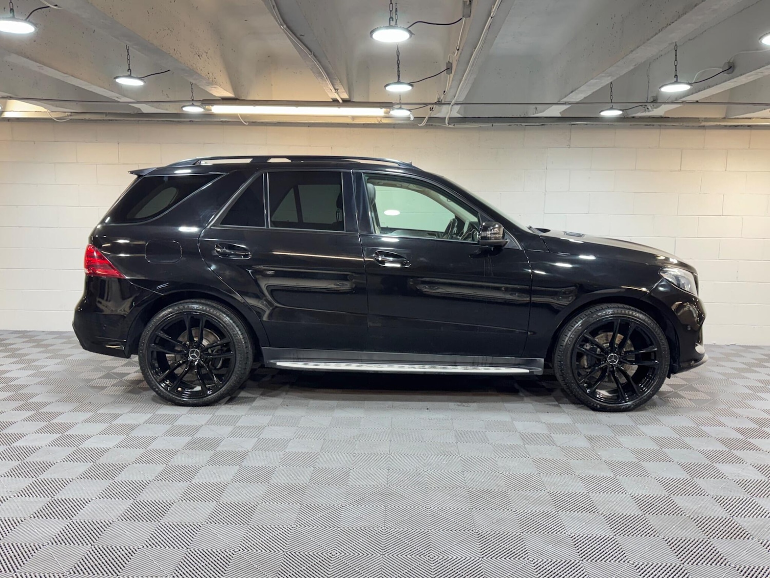 Used Mercedes-Benz GLE 2017 for sale - 77646509: Photo 6
