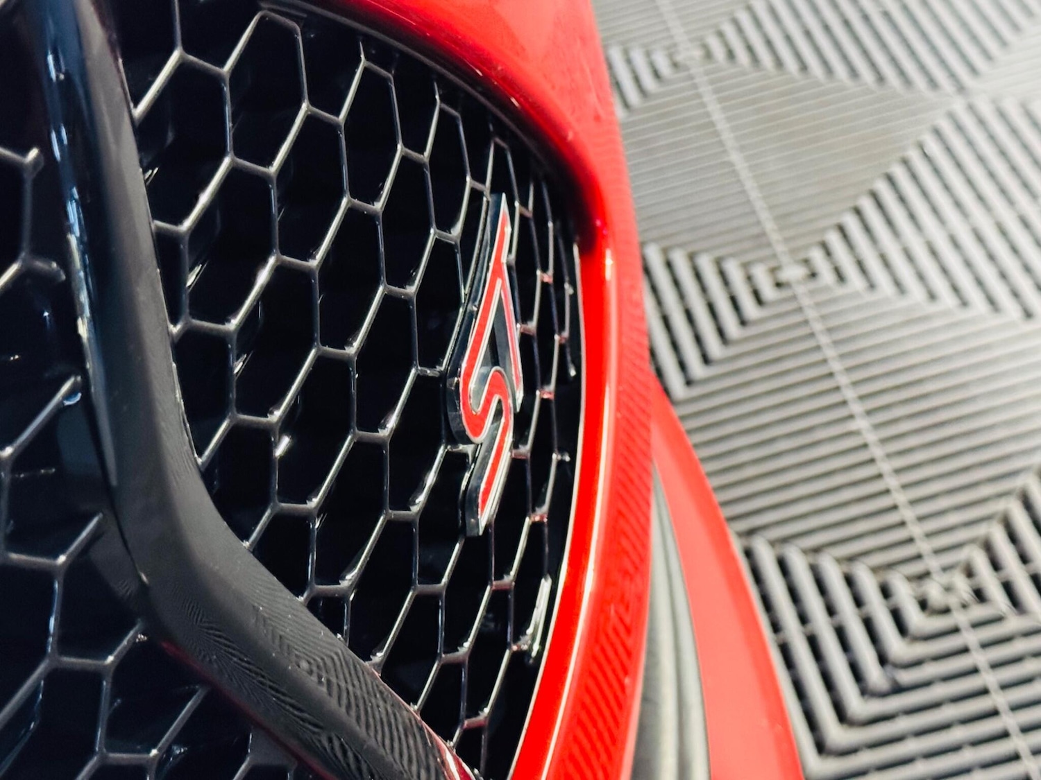 Used Ford Focus 2014 for sale - 76936017: Photo 14