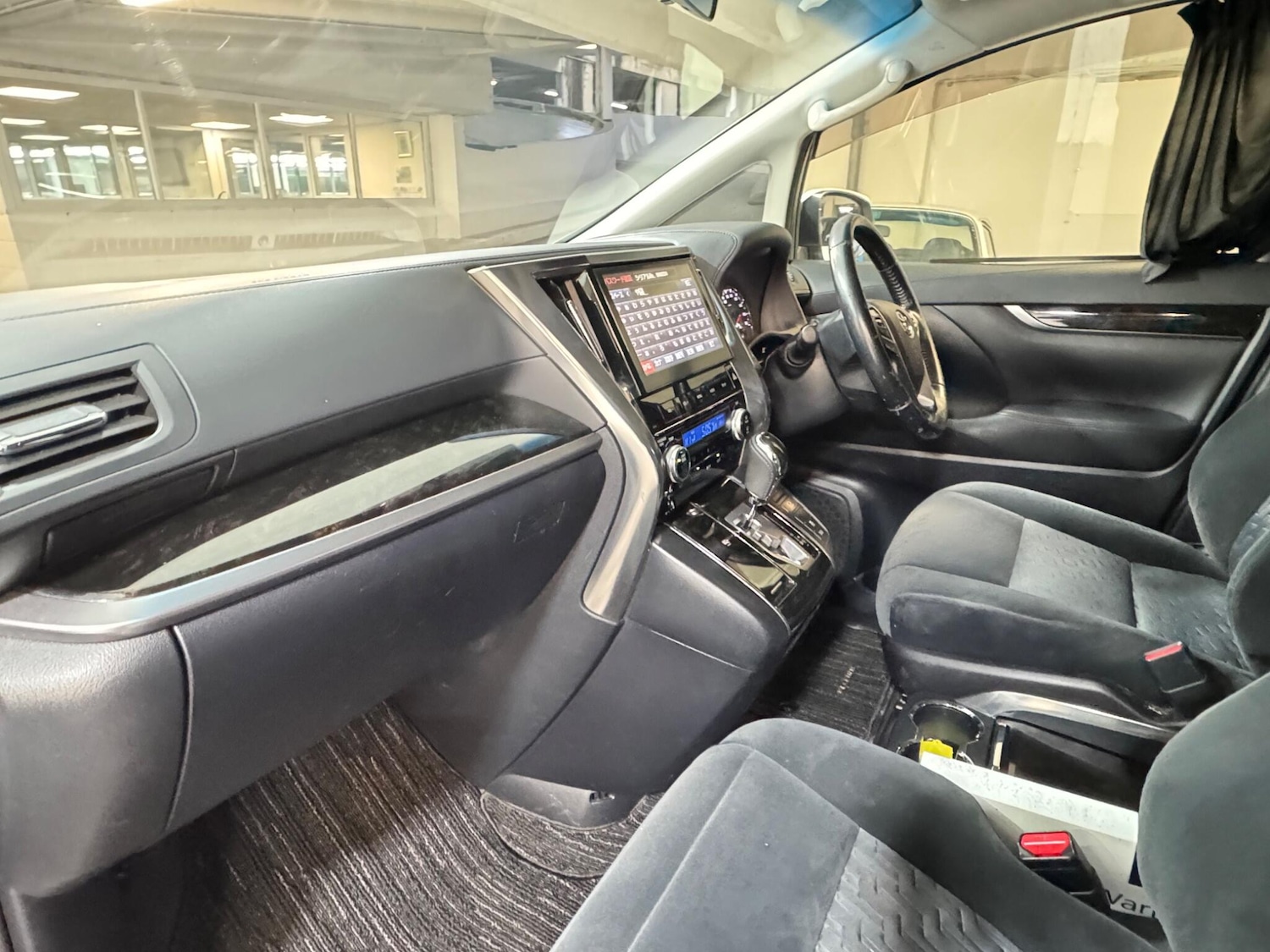 Used Toyota Vellfire for sale - 77345239: Photo 11