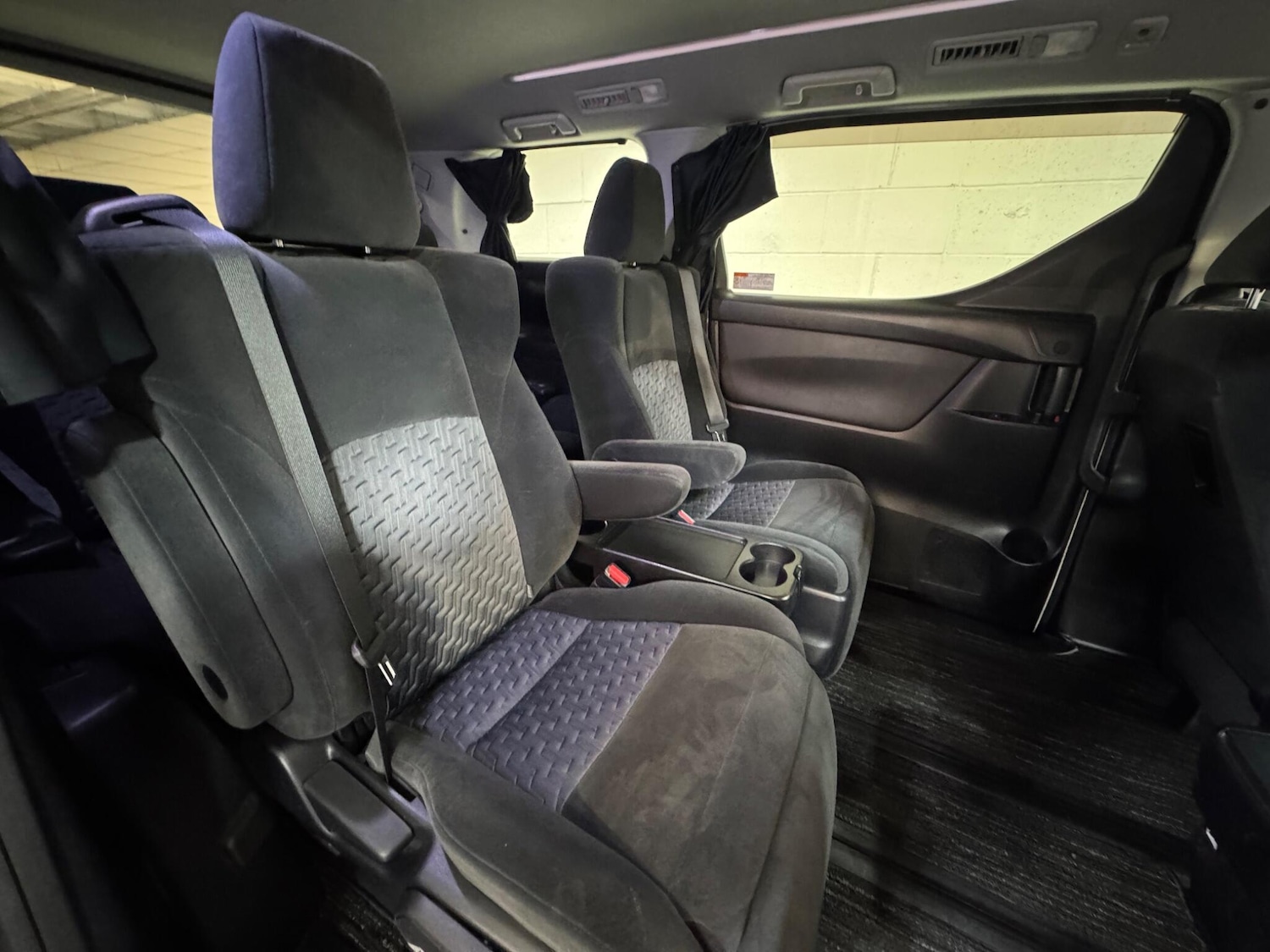 Used Toyota Vellfire for sale - 77345239: Photo 12