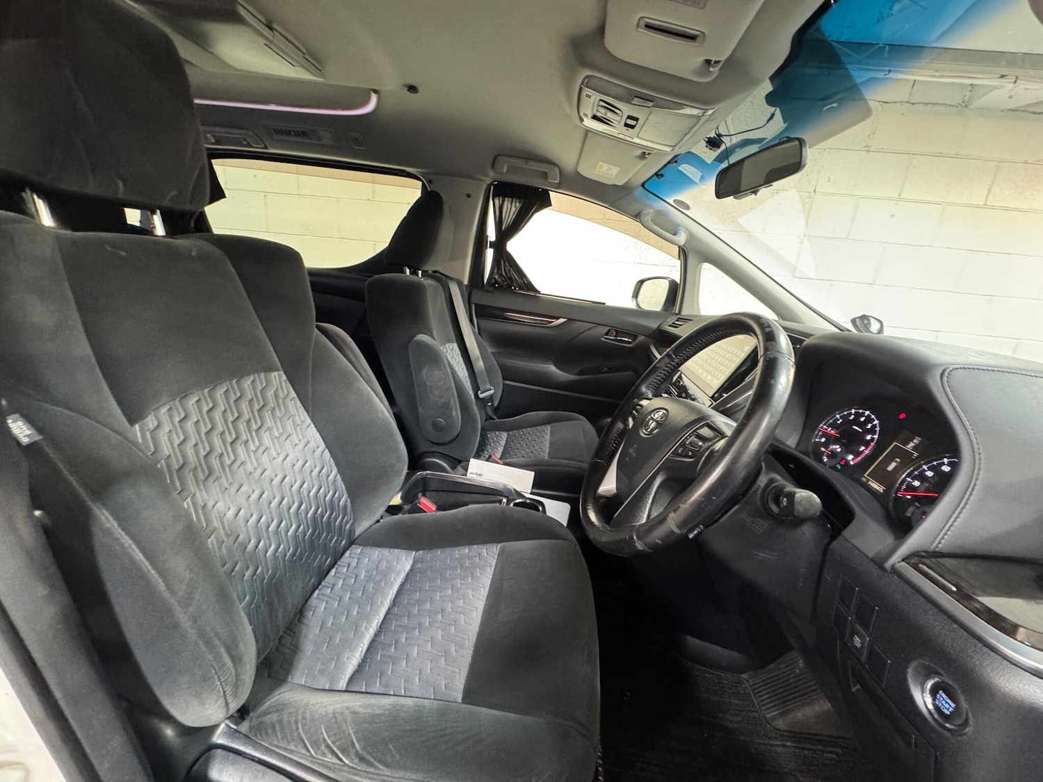 Used Toyota Vellfire for sale - 77345239: Photo 8