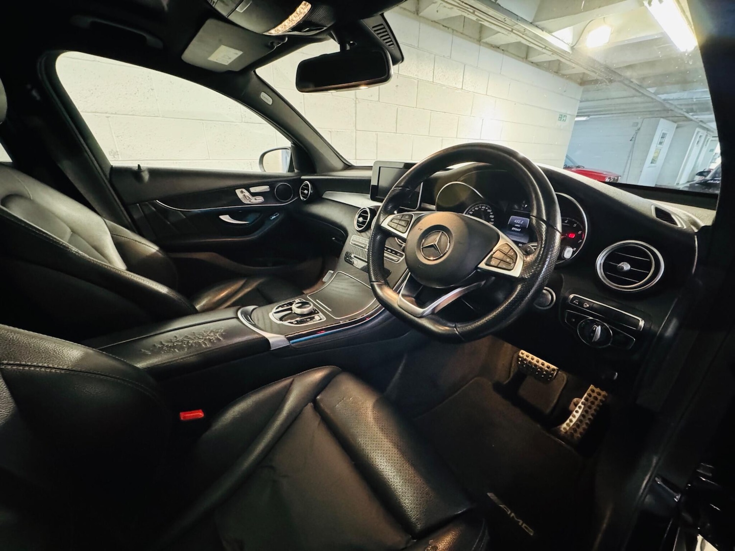 Used Mercedes-Benz GLC 2018 for sale - 76989787: Photo 8