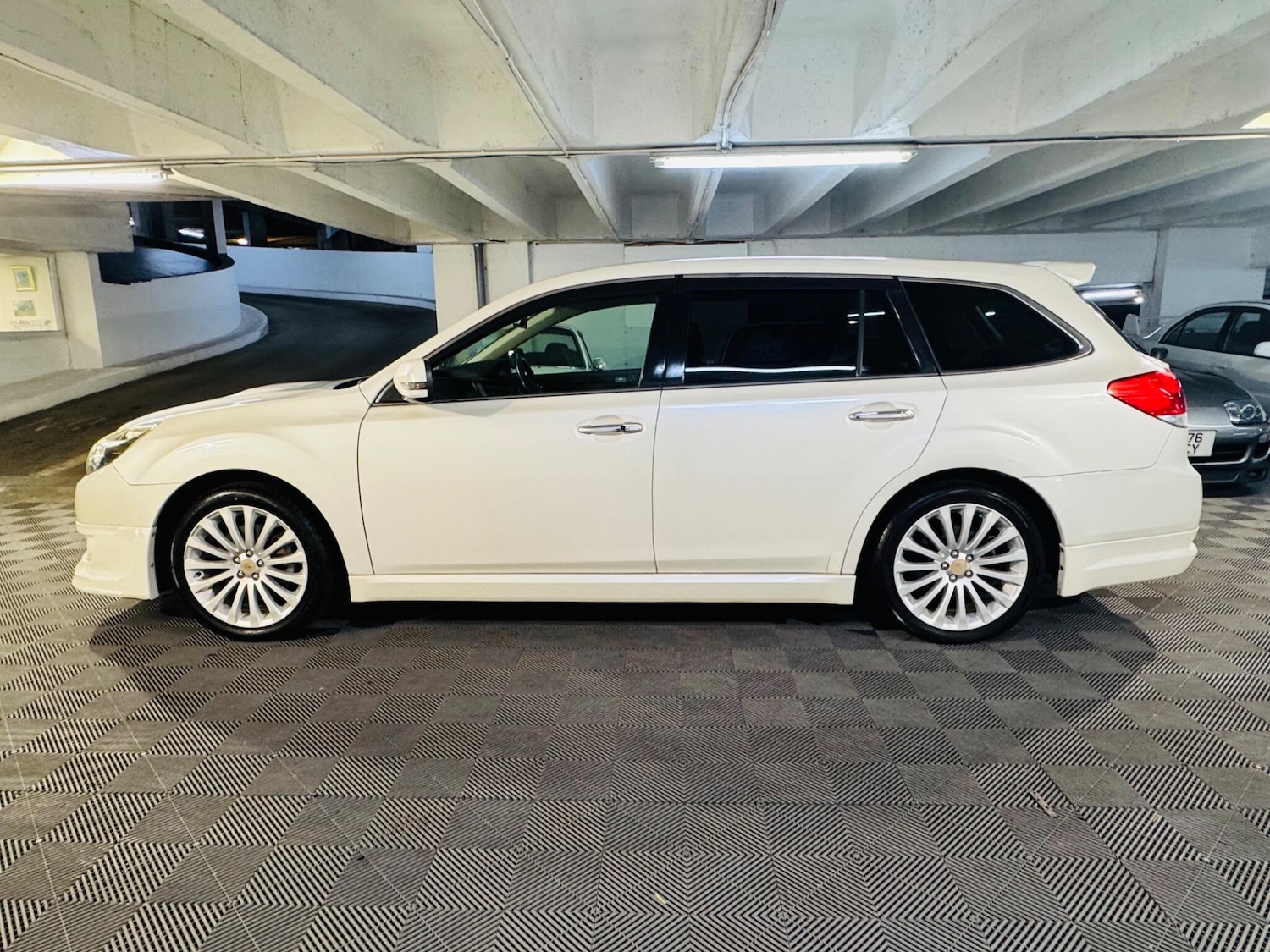 Used Subaru Legacy for sale - 77203108: Photo 2