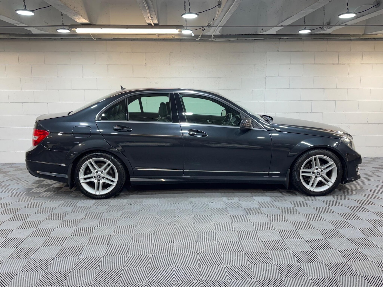 Used Mercedes-Benz C Class for sale - 77993932: Photo 5
