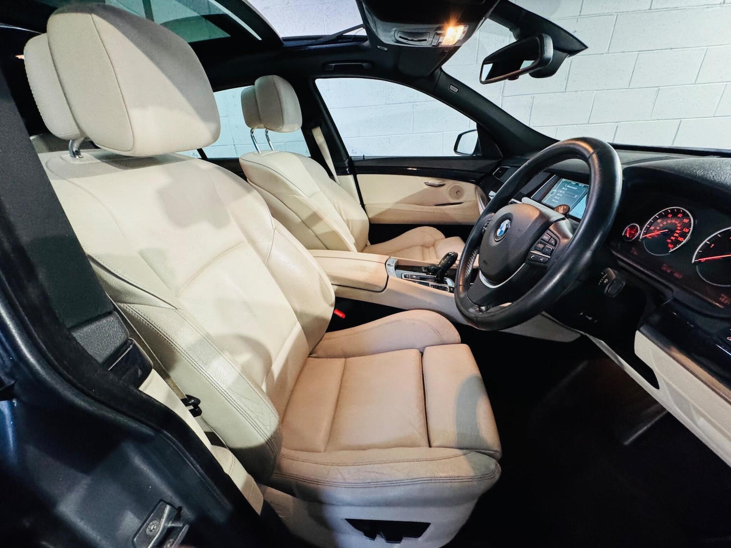 Used BMW 5 Series 2010 for sale - 76865426: Photo 7