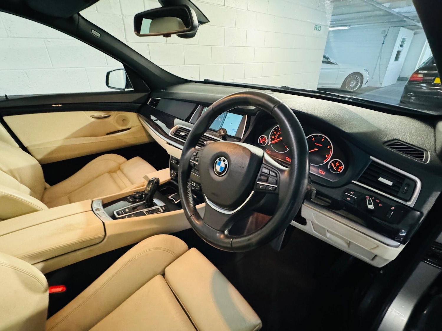 Used BMW 5 Series 2010 for sale - 76865426: Photo 8