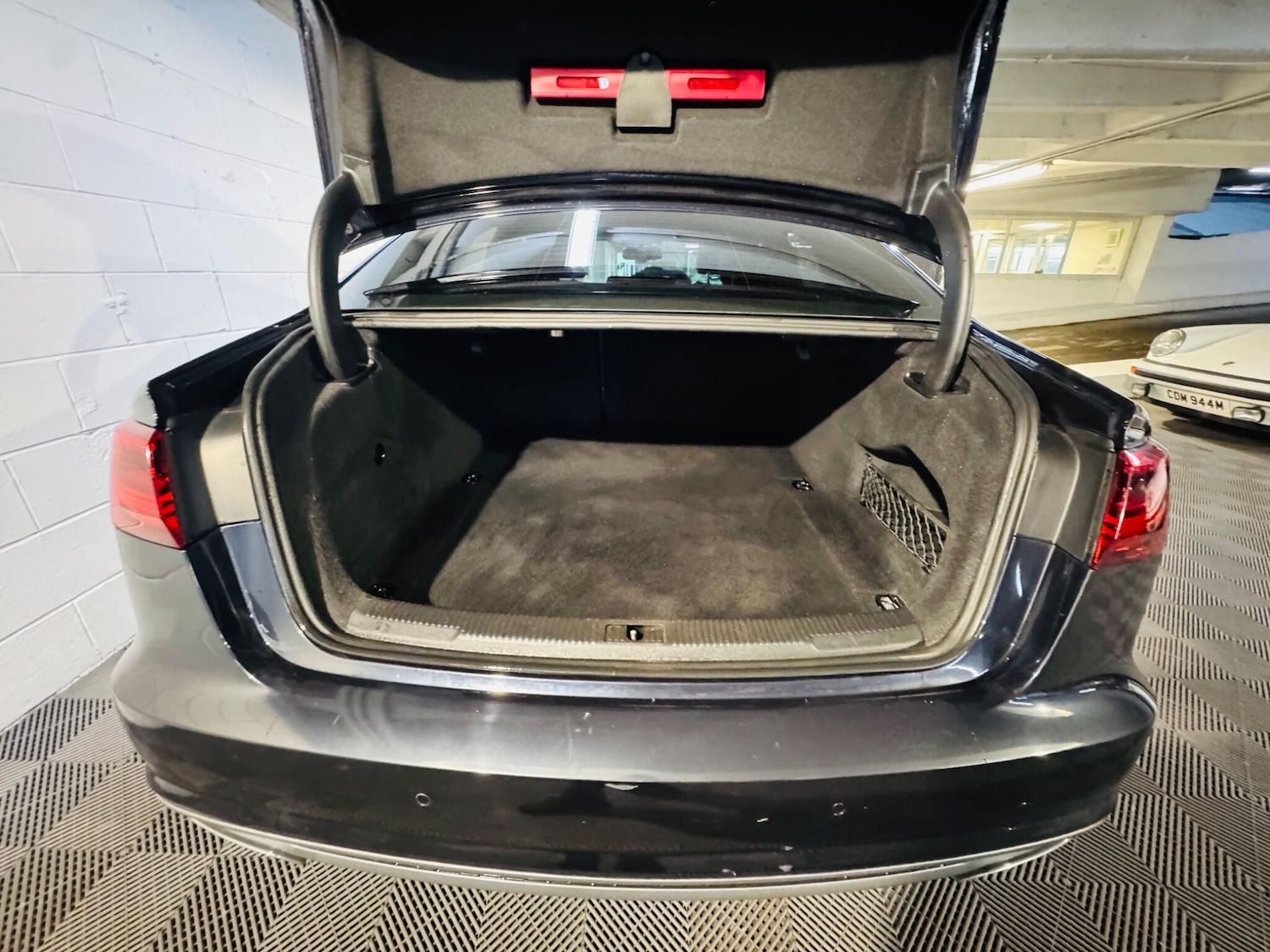 Used Audi A6 Saloon for sale - 77190650: Photo 12