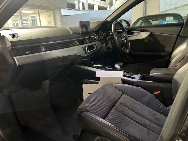Used Audi A4 Avant 2018 for sale - 73133296: Photo 10