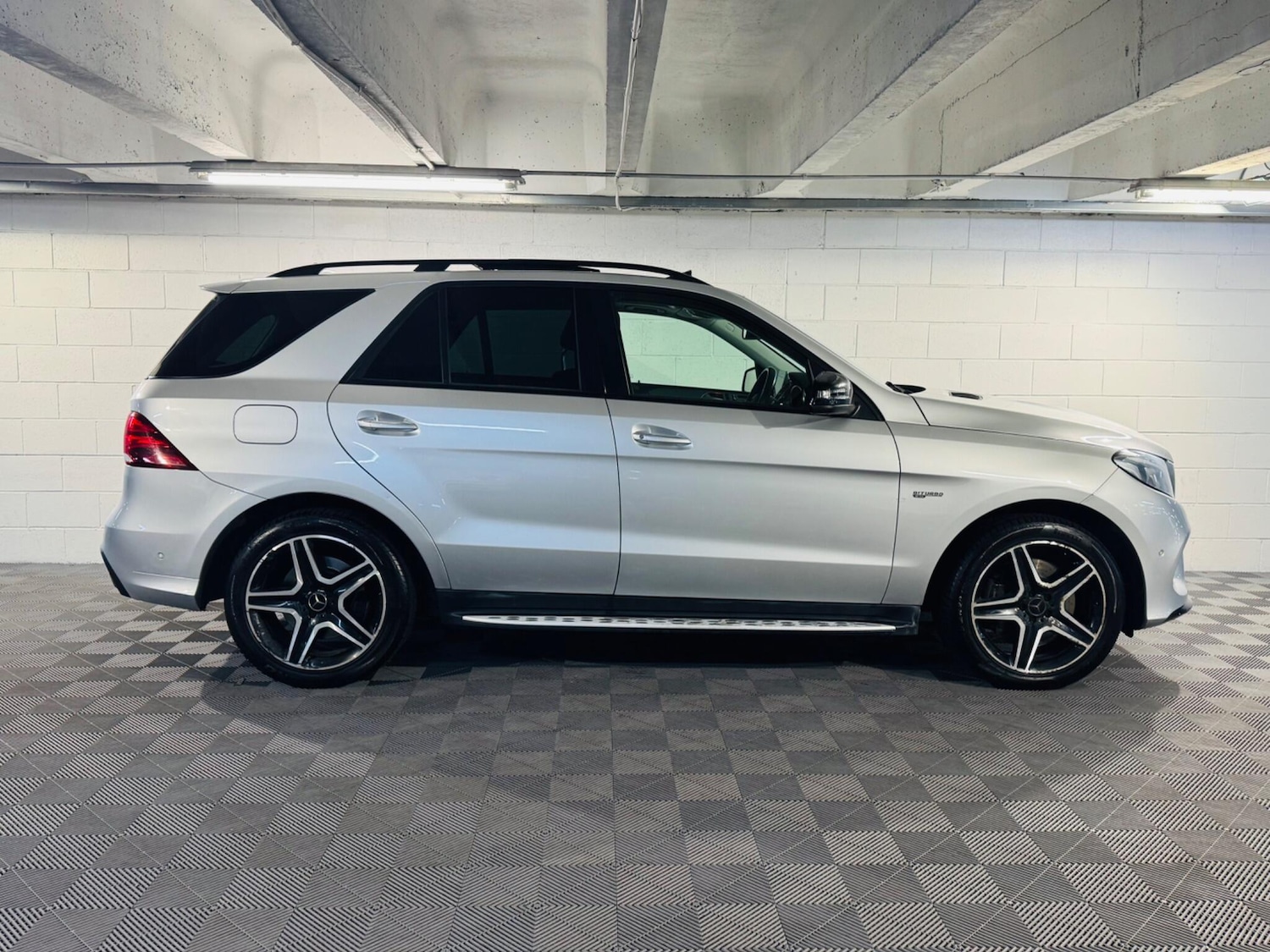 Used Mercedes-Benz GLE 2017 for sale - 76993638: Photo 5