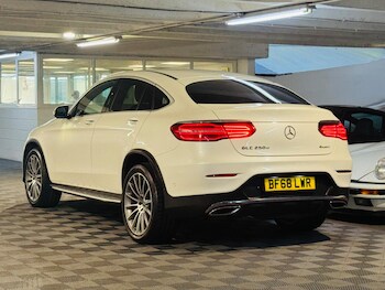 Used Mercedes-Benz GLC 2018 for sale - 76121999: Photo