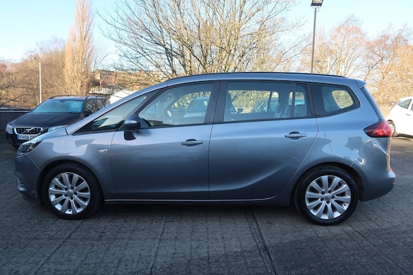 Used Vauxhall Zafira Tourer 2017 for sale - 73917463: Photo 2