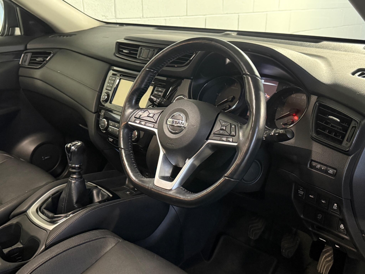 Used Nissan X-Trail for sale - 76995947: Photo 8