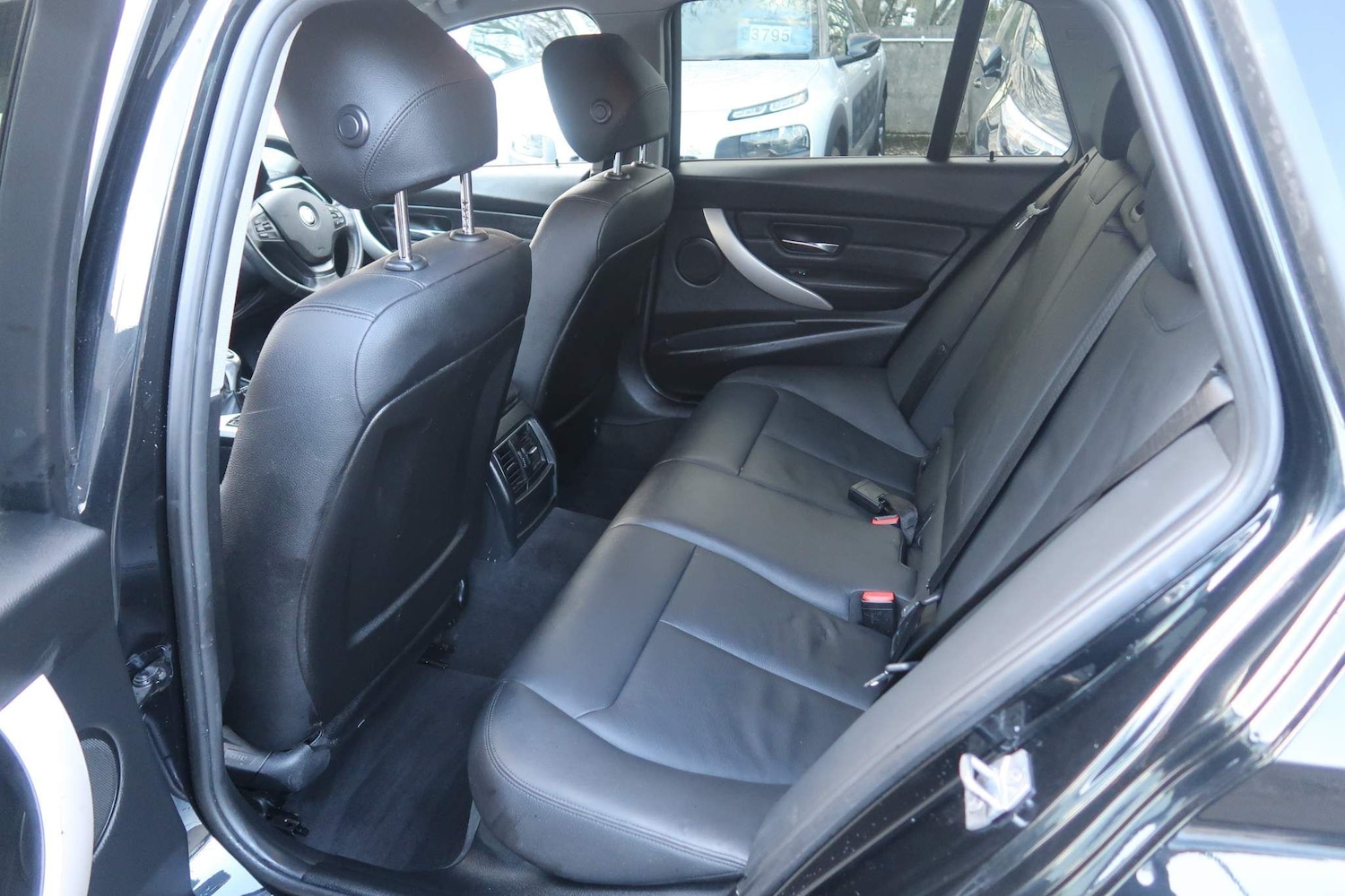 Used BMW 3 Series 2017 for sale - 76991447: Photo 12