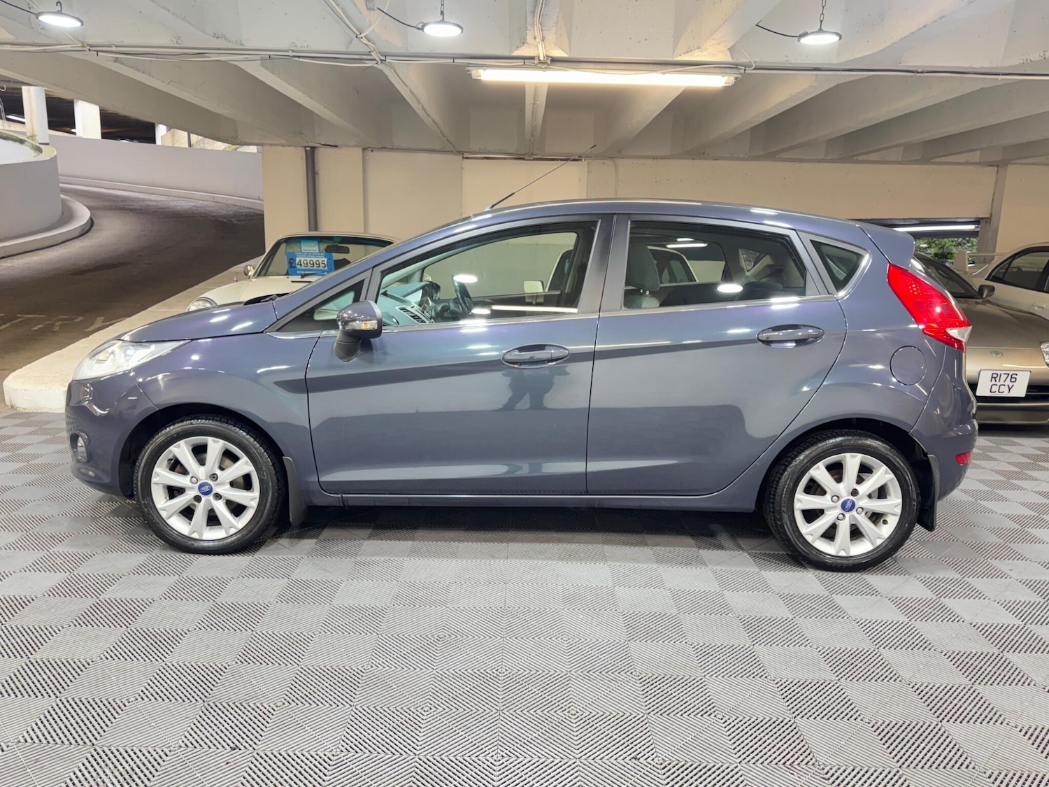 Used Ford Fiesta 2011 for sale - 77784060: Photo 2