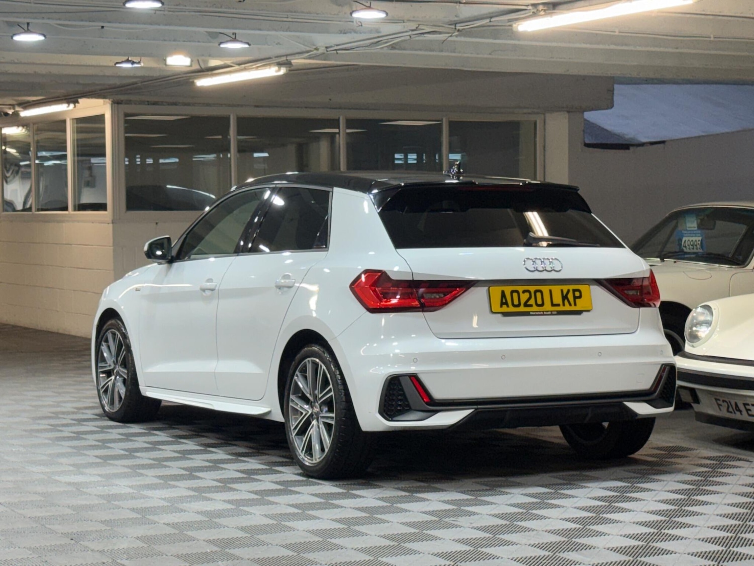Used Audi A1 for sale - 77658905: Photo 3
