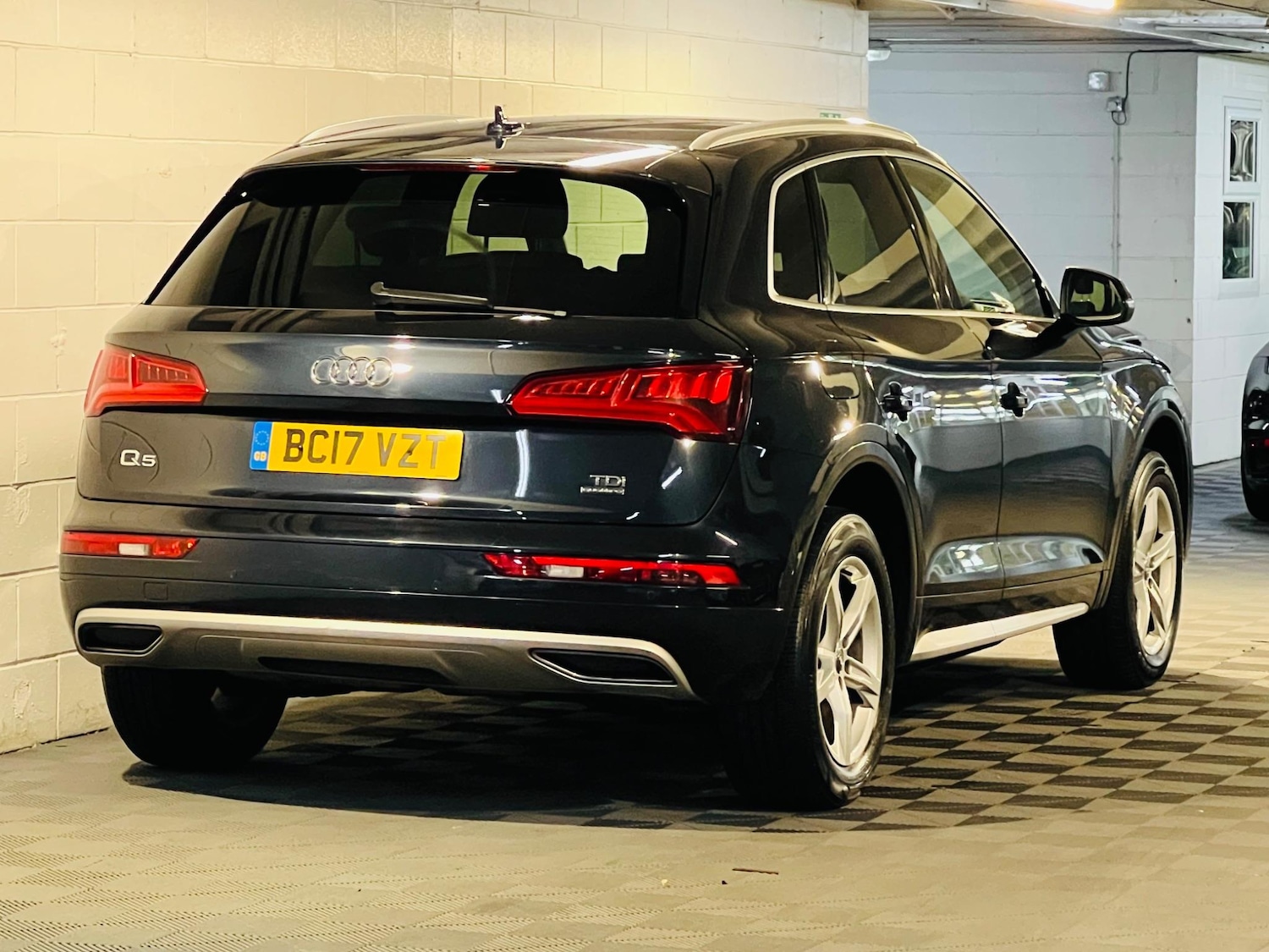 Used Audi Q5 2017 for sale - 76990757: Photo 4