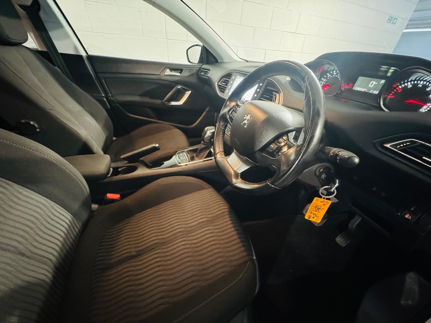 Used Peugeot 308 2016 for sale - 76996647: Photo 7