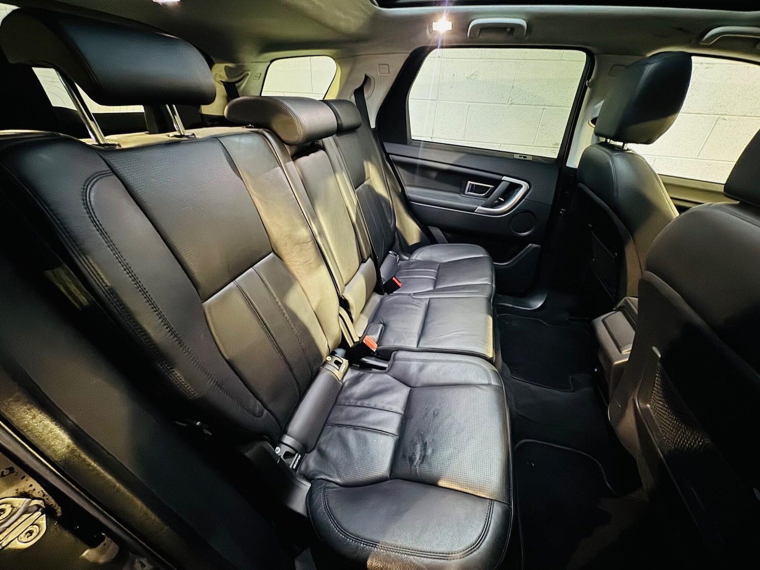 Used Land Rover Discovery Sport 2017 for sale - 77066725: Photo 12