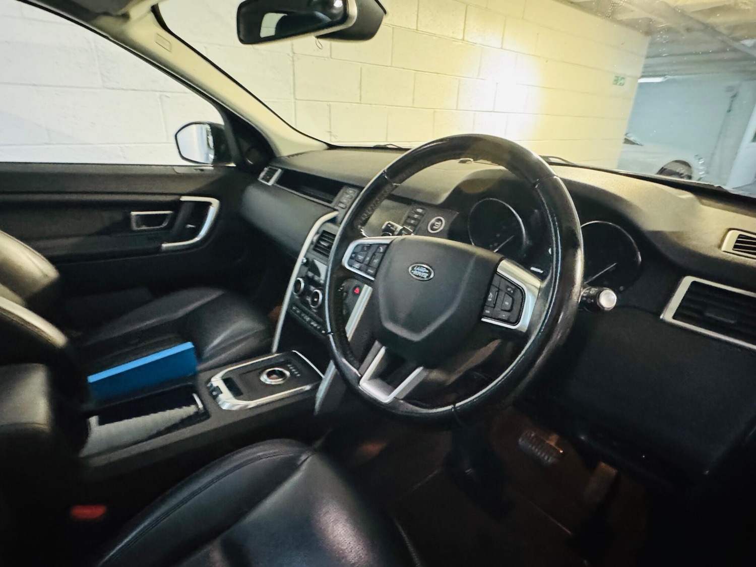 Used Land Rover Discovery Sport 2017 for sale - 77066725: Photo 8