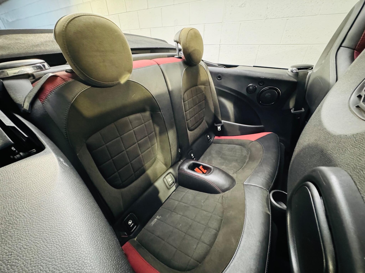 Used MINI Convertible 2017 for sale - 76409387: Photo 12