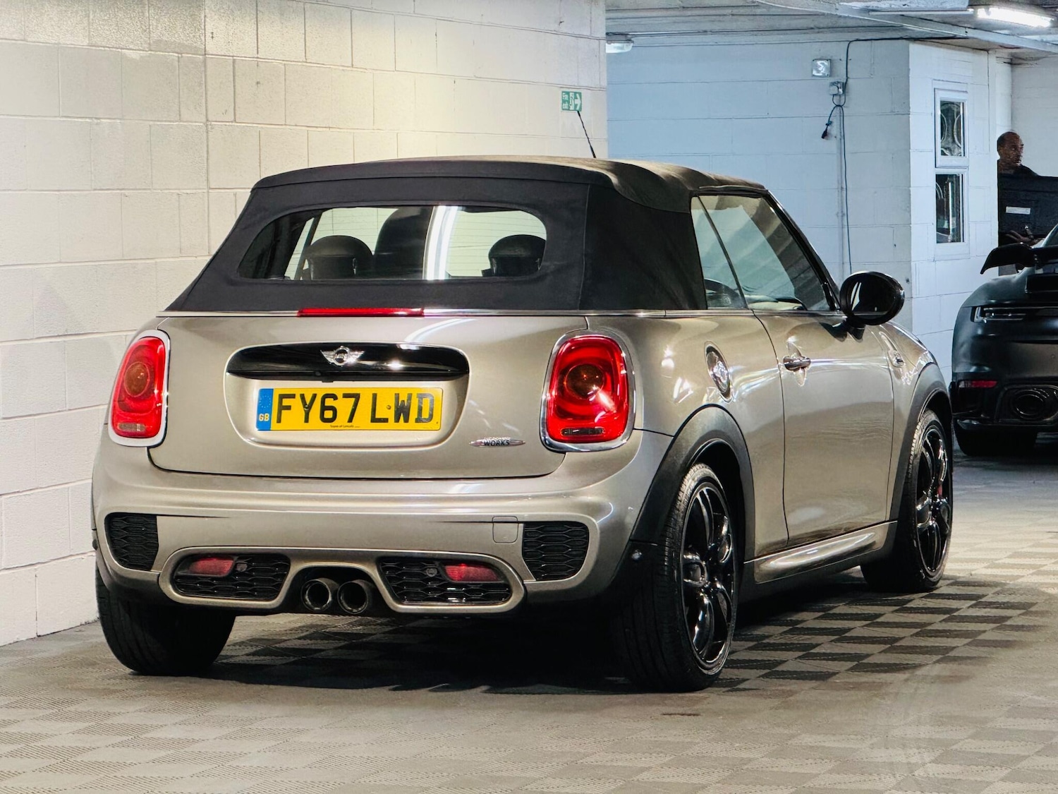 Used MINI Convertible 2017 for sale - 76409387: Photo 5