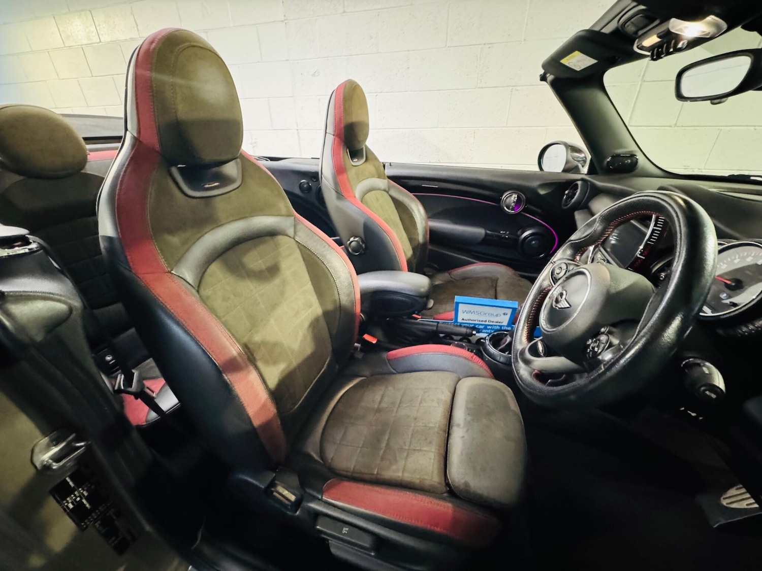 Used MINI Convertible 2017 for sale - 76409387: Photo 8