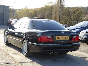 Used Mercedes-Benz E Class 2002 for sale - 76988270: Photo