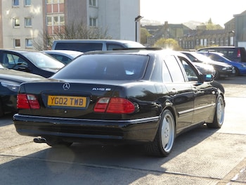 Used Mercedes-Benz E Class 2002 for sale - 76988270: Photo