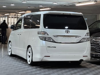 Used Toyota Vellfire 2009 for sale - 79107472: Photo