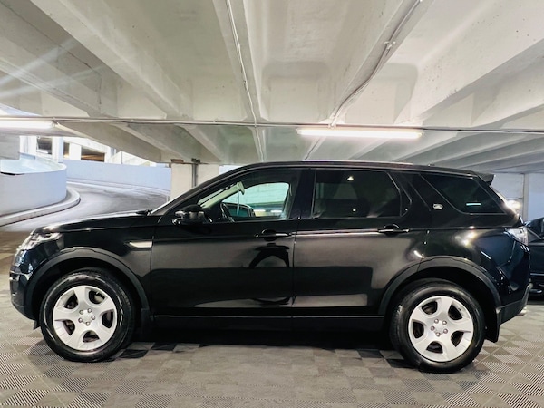 Used Land Rover Discovery Sport 2016 for sale - 73133618: Photo 2