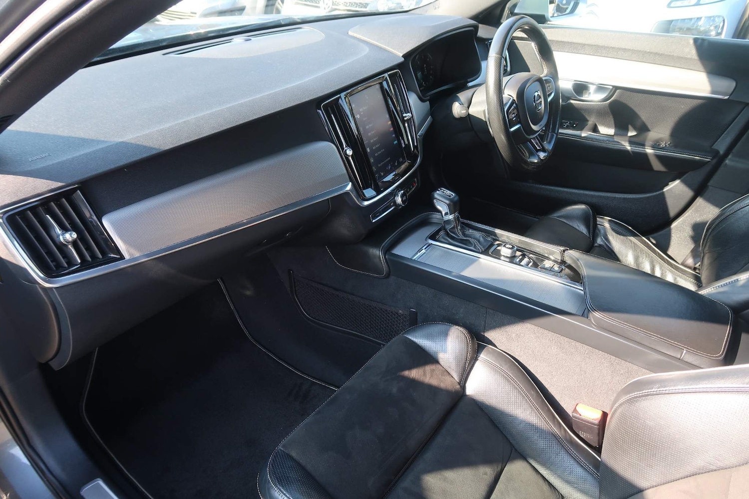 Used Volvo V90 2018 for sale - 76991437: Photo 10