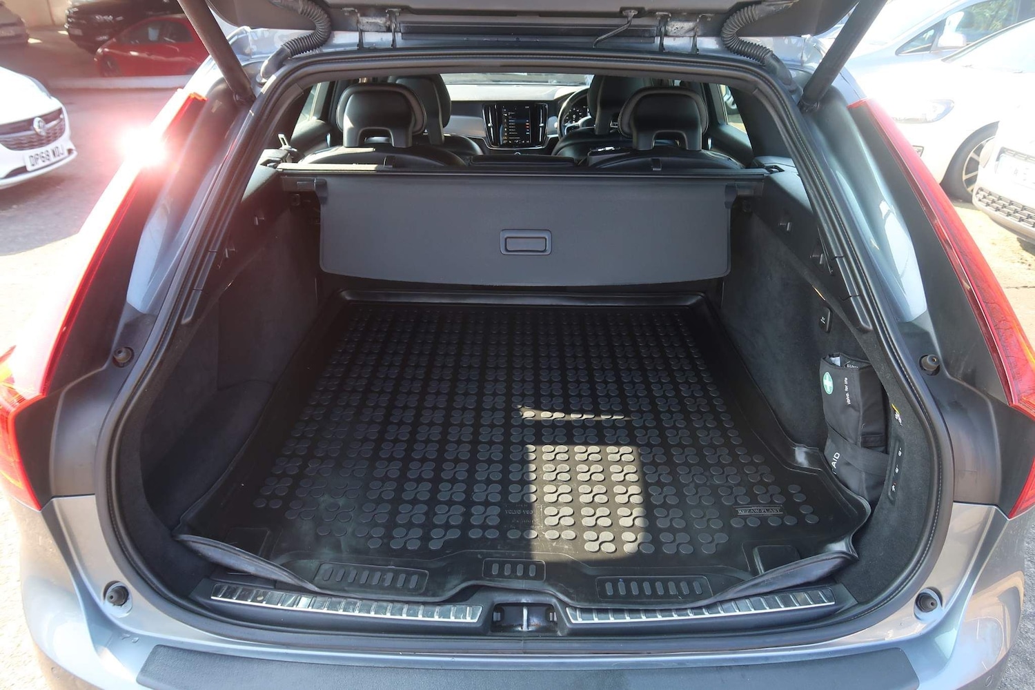 Used Volvo V90 2018 for sale - 76991437: Photo 13