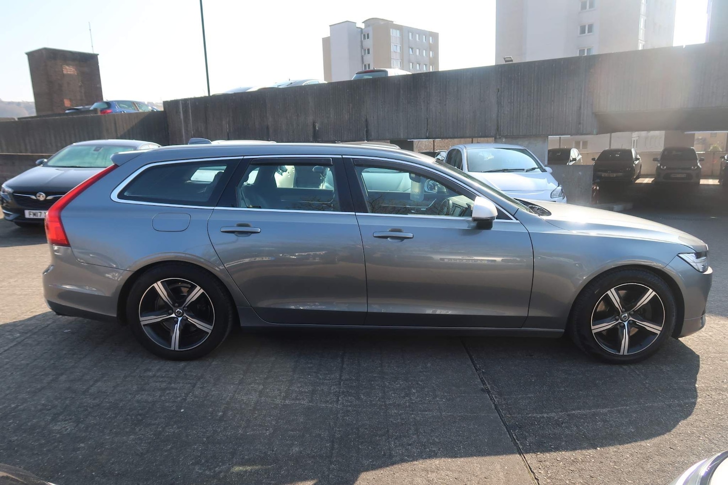 Used Volvo V90 2018 for sale - 76991437: Photo 5
