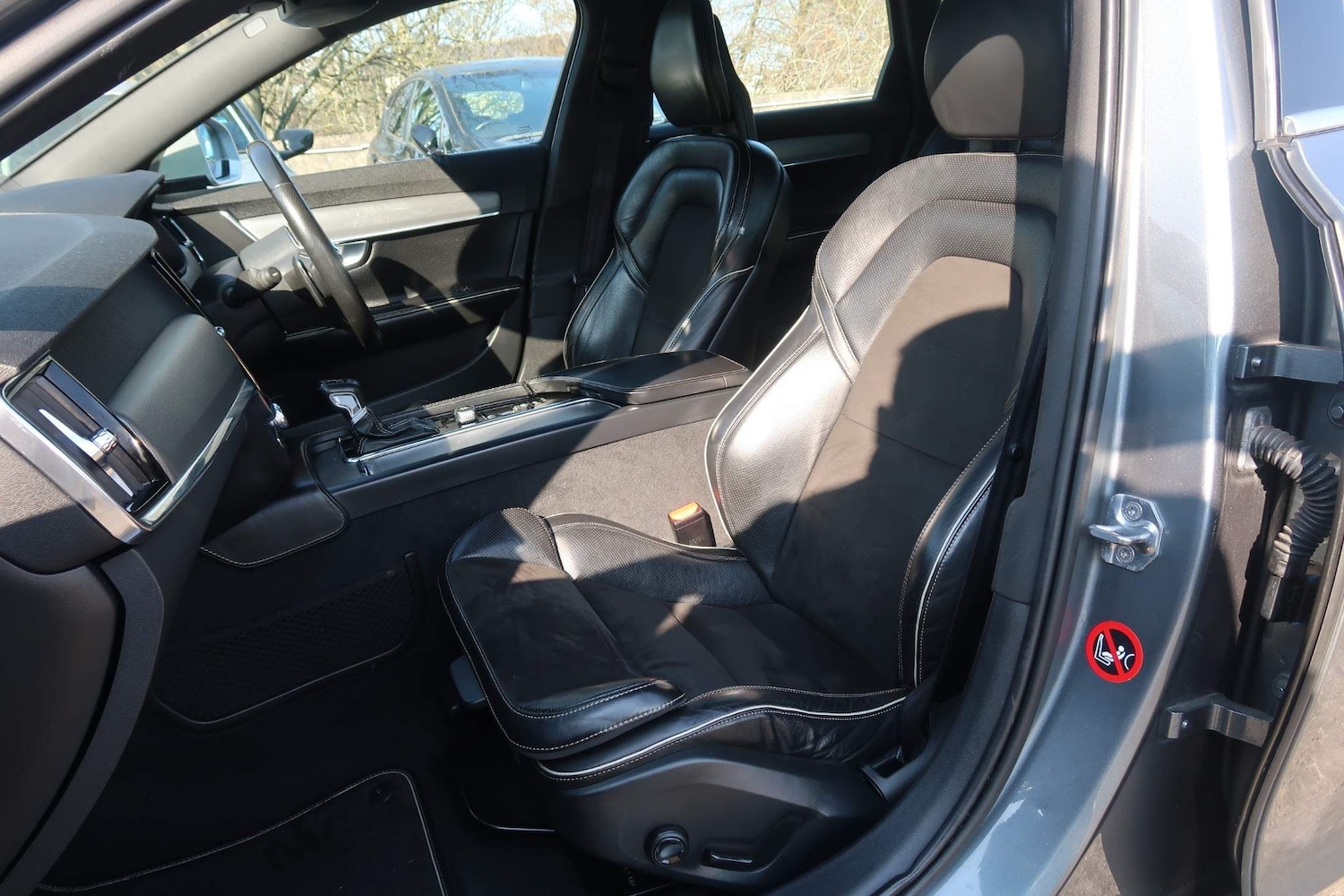 Used Volvo V90 2018 for sale - 76991437: Photo 9