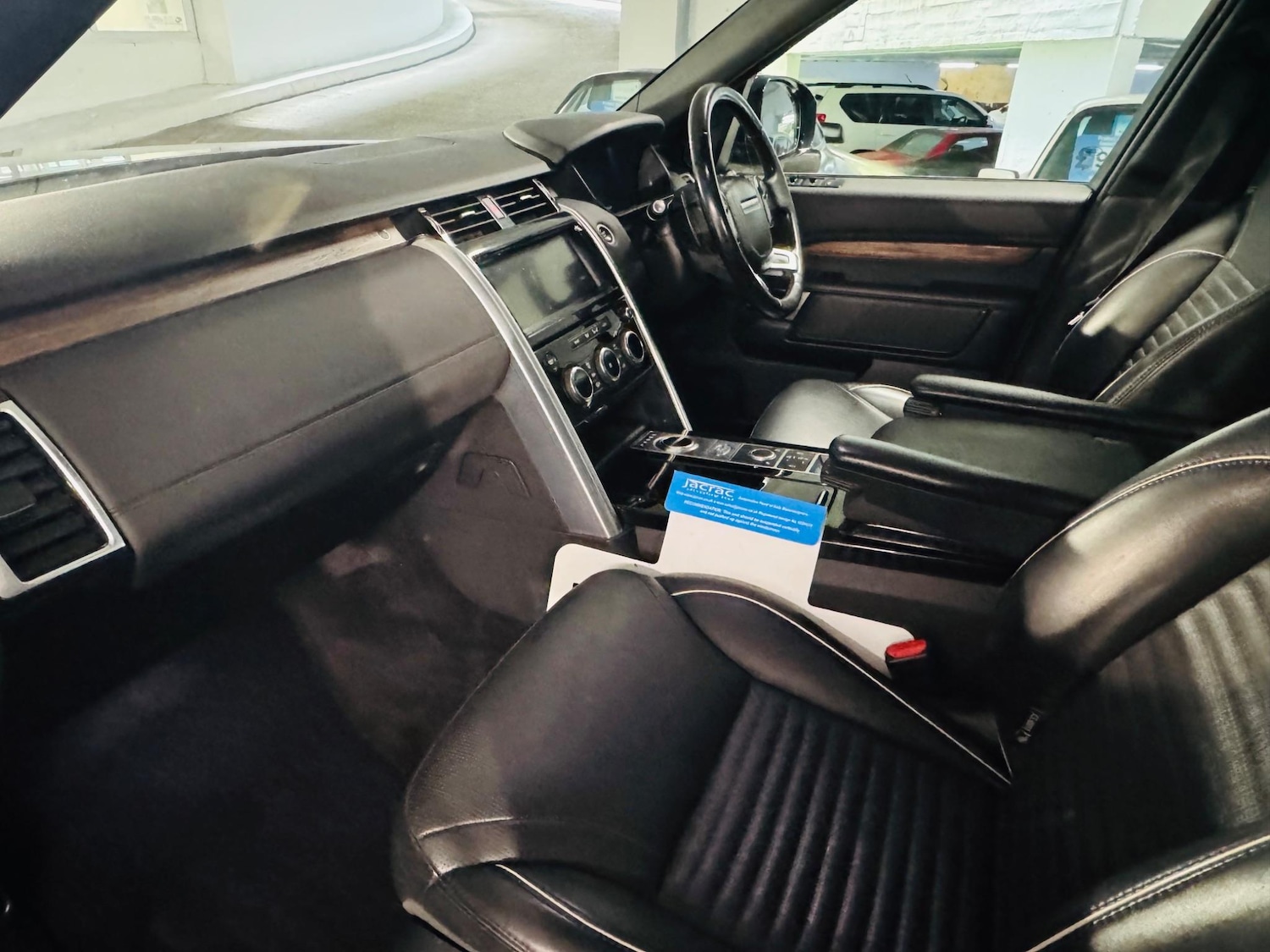 Used Land Rover Discovery 2020 for sale - 76988842: Photo 9