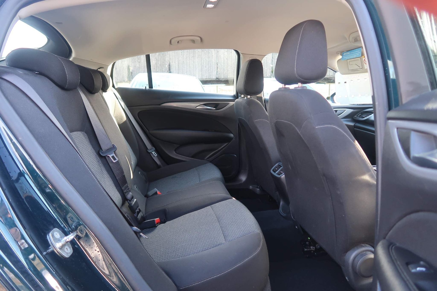 Used Vauxhall Insignia 2017 for sale - 76993515: Photo 9