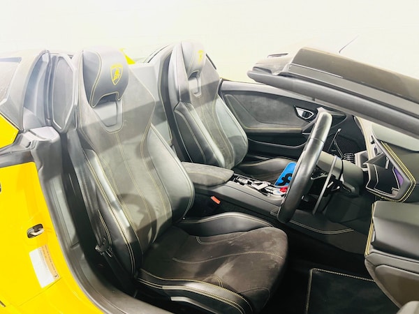 Used Lamborghini Huracan for sale - 73133204: Photo 10