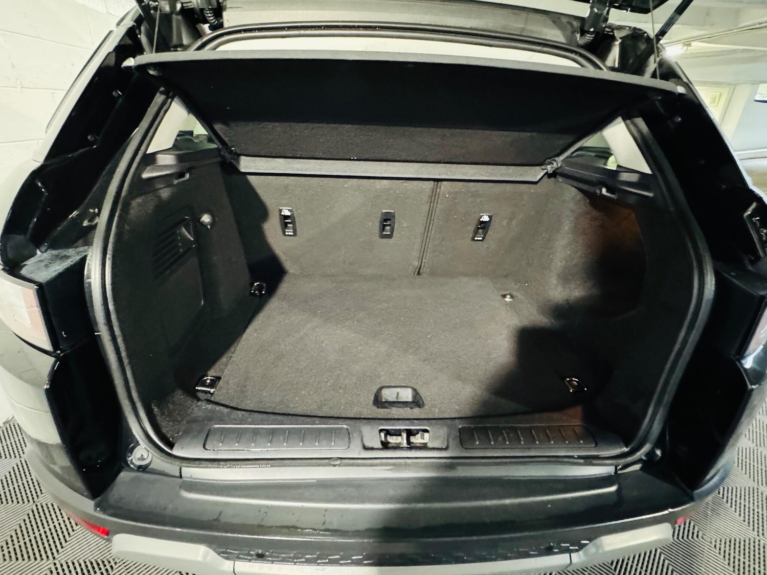 Used Land Rover Range Rover Evoque 2015 for sale - 76336151: Photo 13