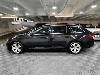Used Skoda Superb 2016 for sale - 79836357: Photo