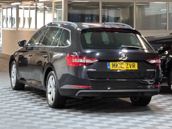 Used Skoda Superb 2016 for sale - 79836357: Photo