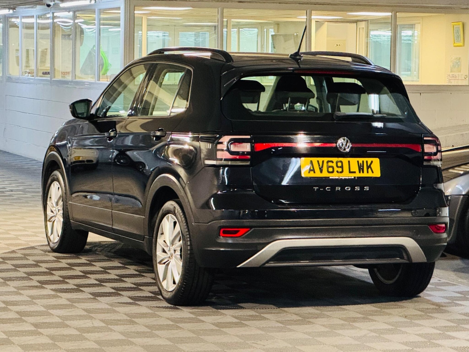 Used Volkswagen T-Cross 2019 for sale - 76991573: Photo 3