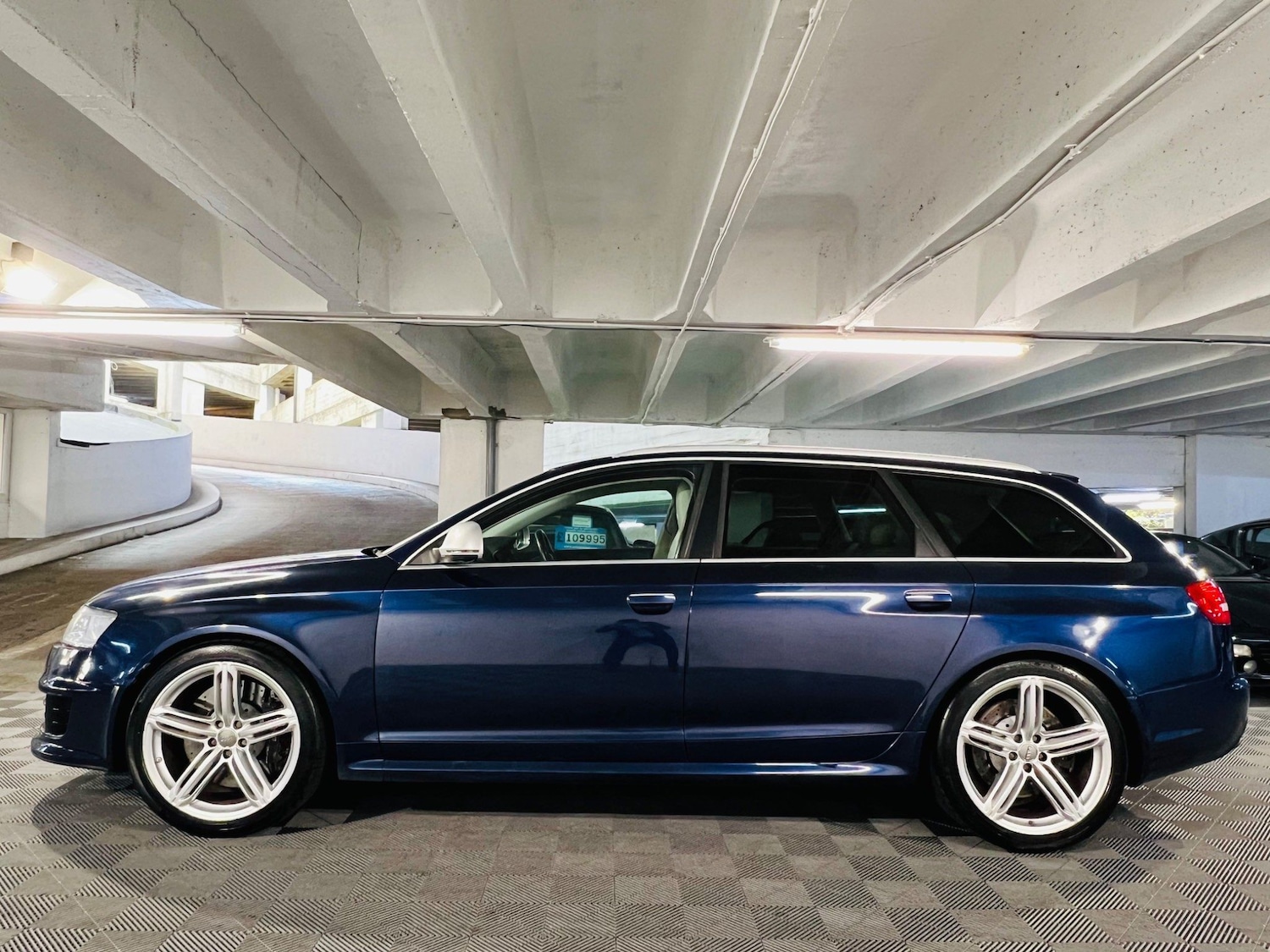 Used Audi RS6 2008 for sale - 76991995: Photo 2