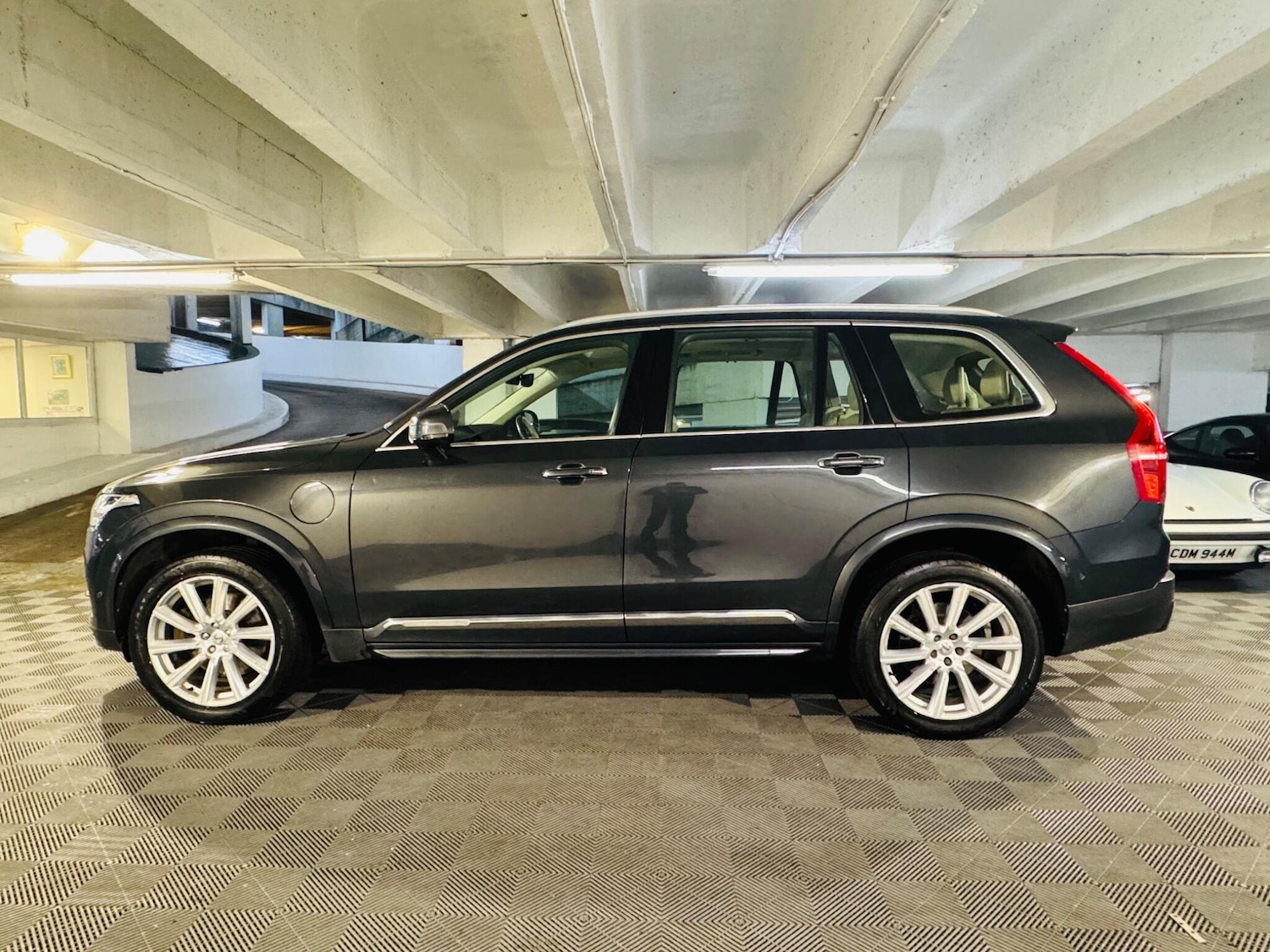 Used Volvo XC90 2016 for sale - 76512464: Photo 2