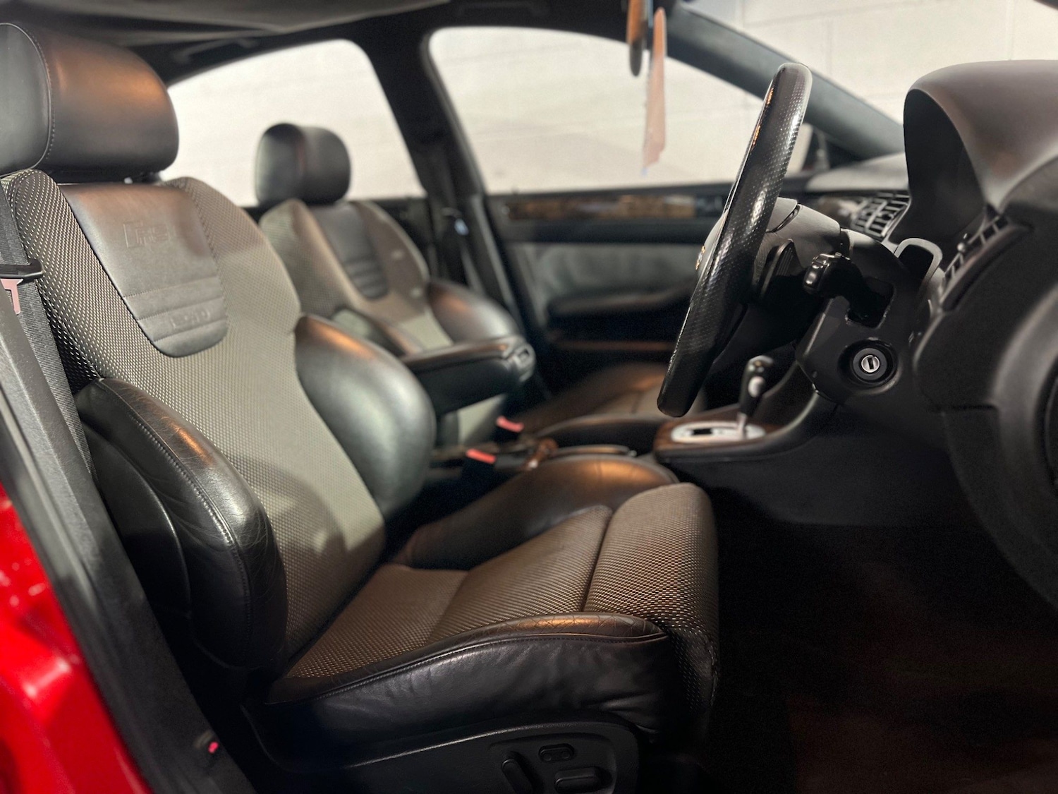 Used Audi RS6 2005 for sale - 76990984: Photo 8