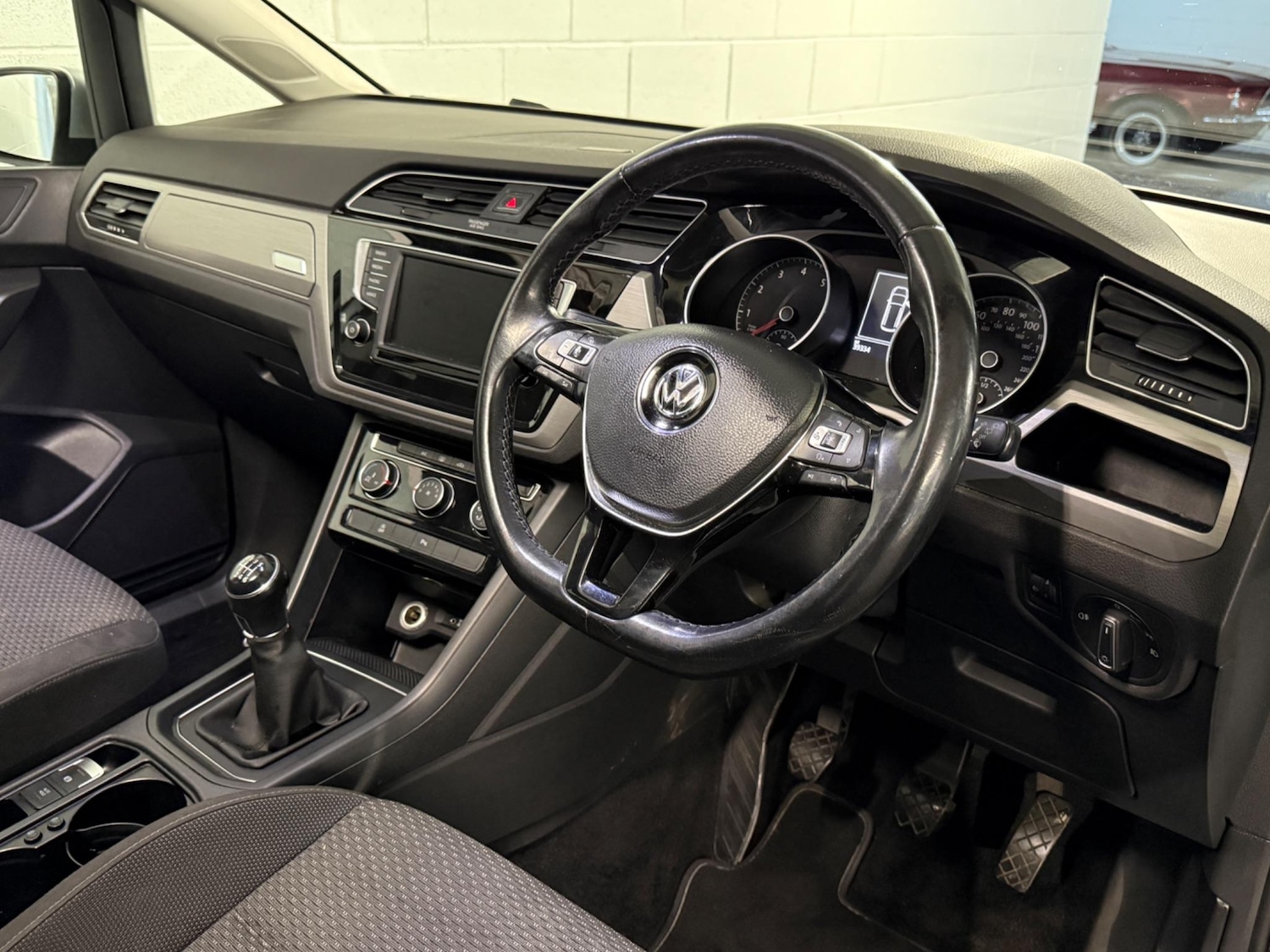 Used Volkswagen Touran 2016 for sale - 76988411: Photo 8