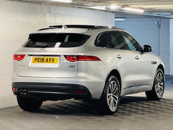 Used Jaguar F-Pace 2018 for sale - 75493355: Photo