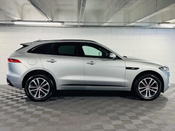 Used Jaguar F-Pace 2018 for sale - 75493355: Photo